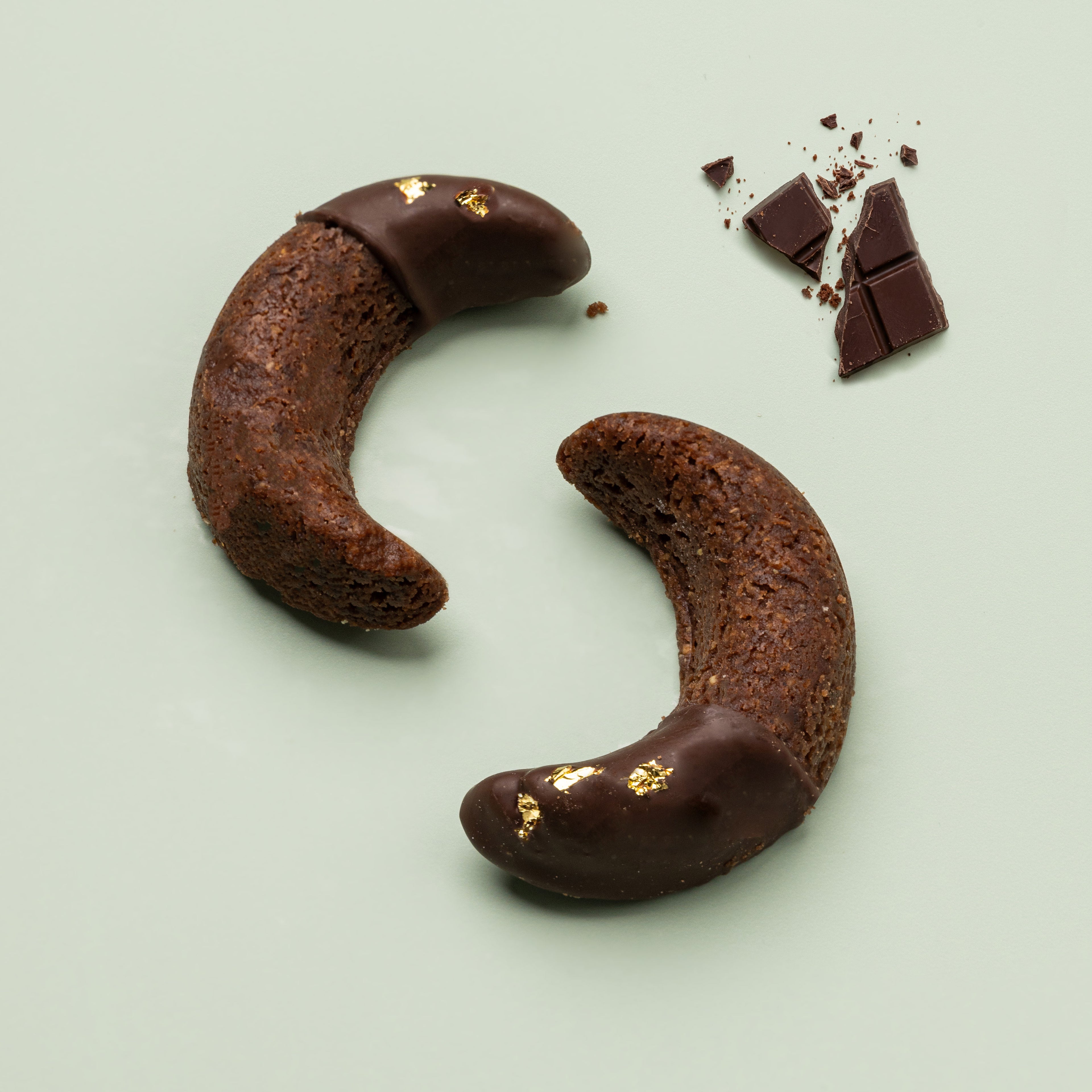 "LILLI", Vegane Schokoladenkipferl, tief & aromatisch